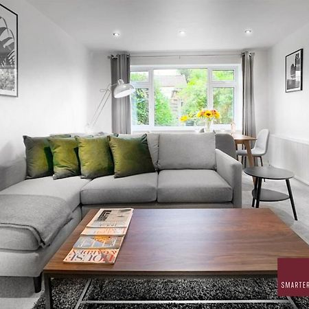 Sunninghill Village - 2 Bed - Parking&garden Ascot  Exteriör bild