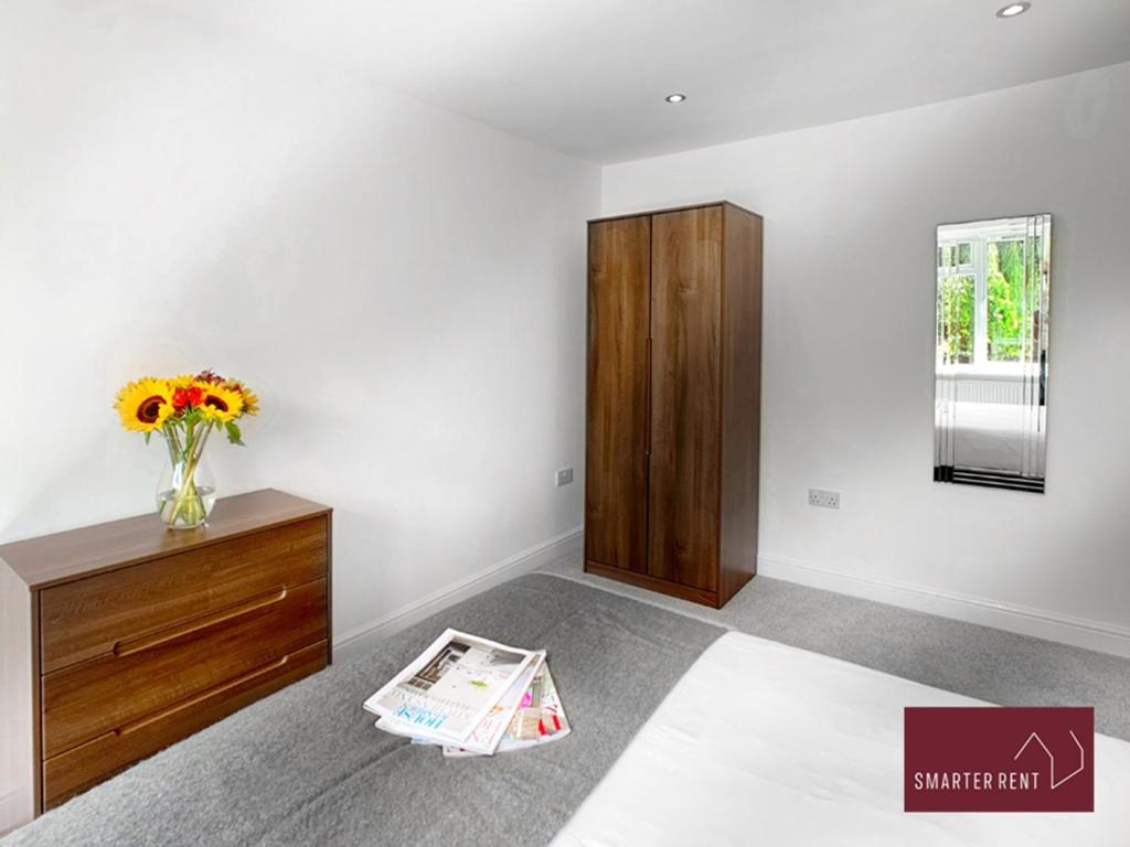Sunninghill Village - 2 Bed - Parking&garden Ascot  Exteriör bild