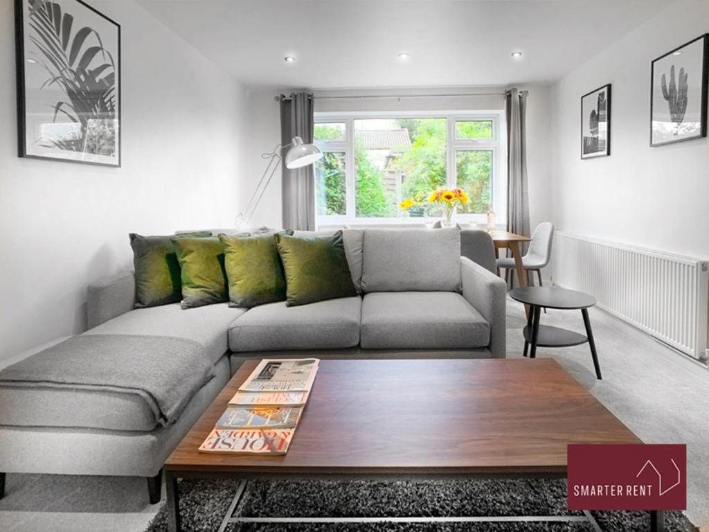 Sunninghill Village - 2 Bed - Parking&garden Ascot  Exteriör bild